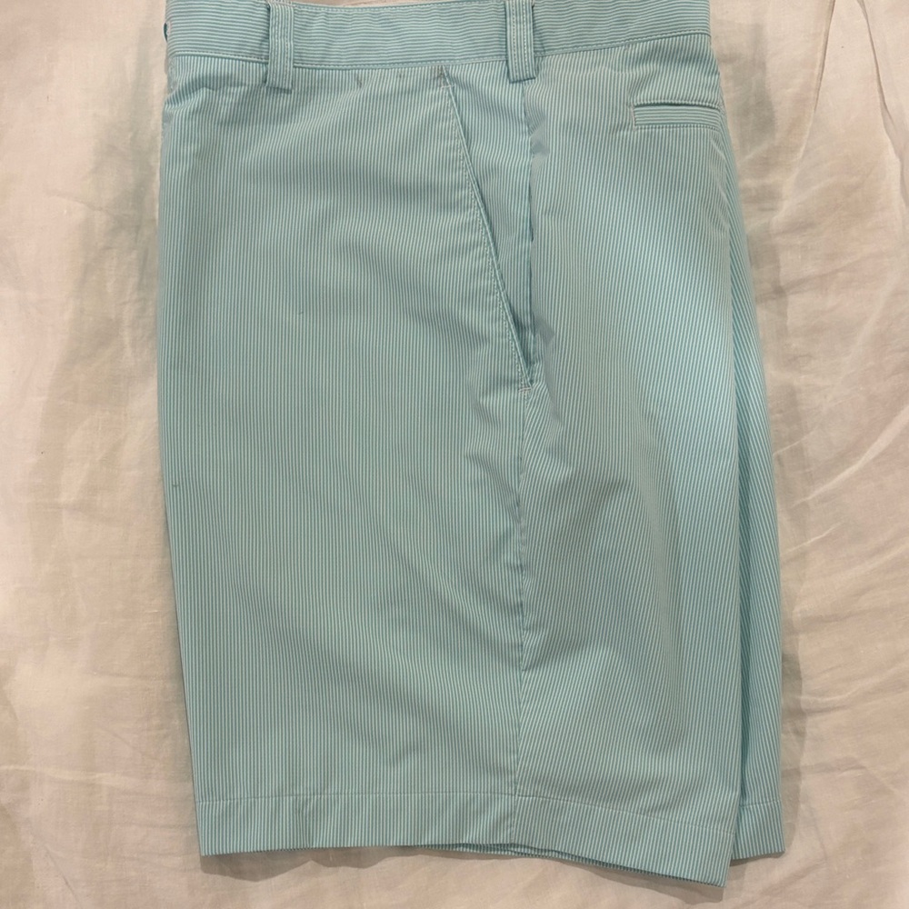 Cutter & Buck Aqua Striped Men's DryTec Golf Shorts